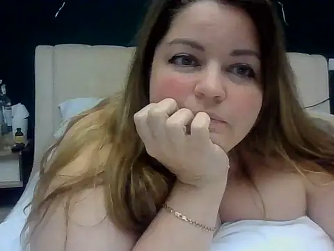 cute__cherry webcam