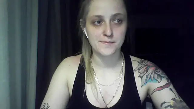 LeaWetGirl webcam