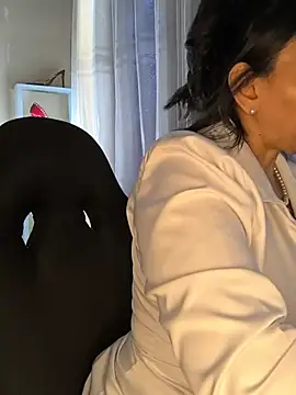 Mrsvictoriaaa live cam on StripChat