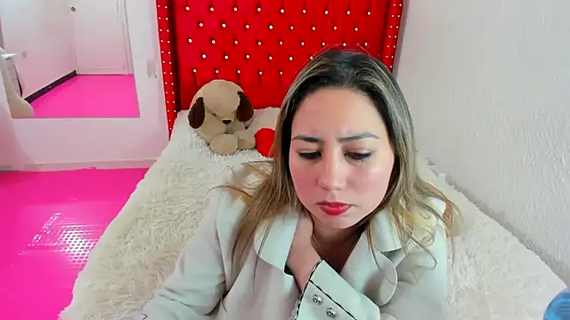 celeste_rouse2 live cam on StripChat