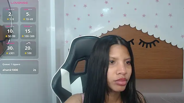 emily_smith_t live cam on StripChat