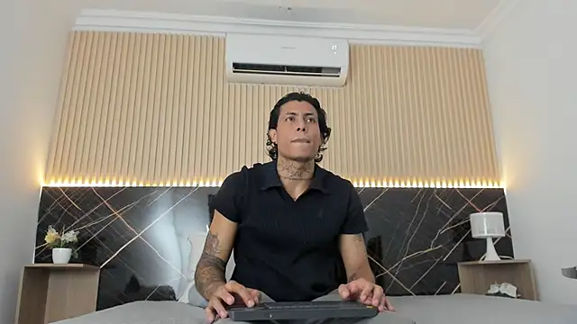 Damian_romanoff_ webcam