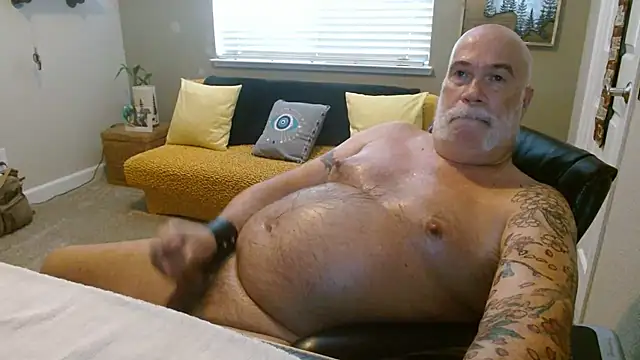 musclebearnips webcam