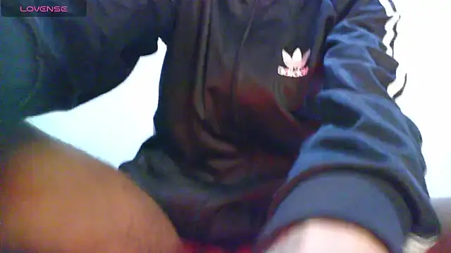 KinkyCody live cam on StripChat
