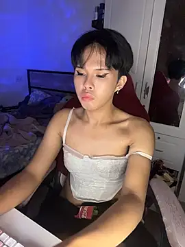 Plaxxxtique live cam on StripChat