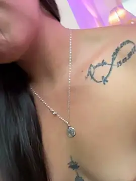 AliciaRoux webcam