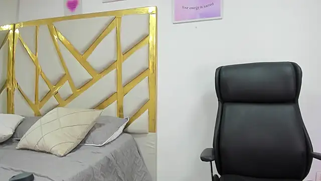 SeleneNova_ webcam