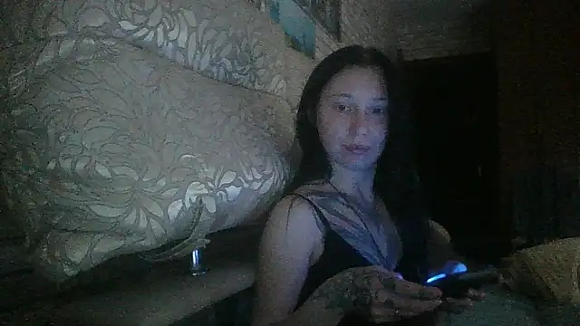 RussNocturnal webcam