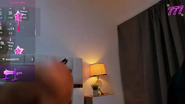 Nauthy_Nahomi webcam