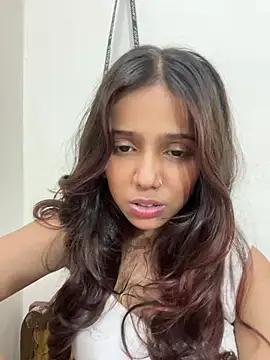 Maggie_748 webcam