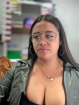 Mia_Risky-1 live sex cam