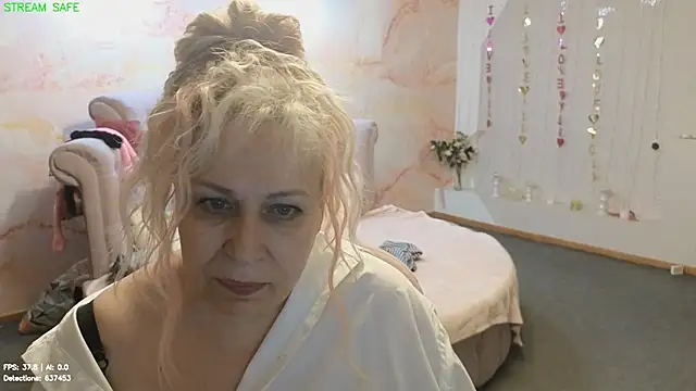 Penelope_Pinky webcam
