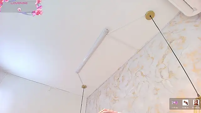 ariannaruiz webcam