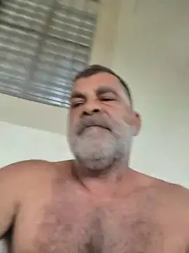 Peludo173317's live cam