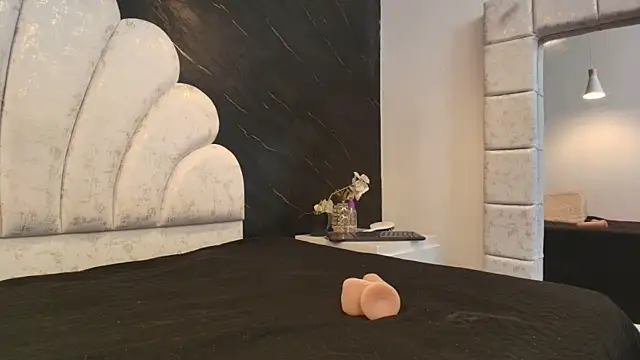 kissme_luna webcam