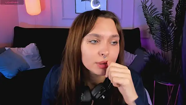 ChloeSunny webcam