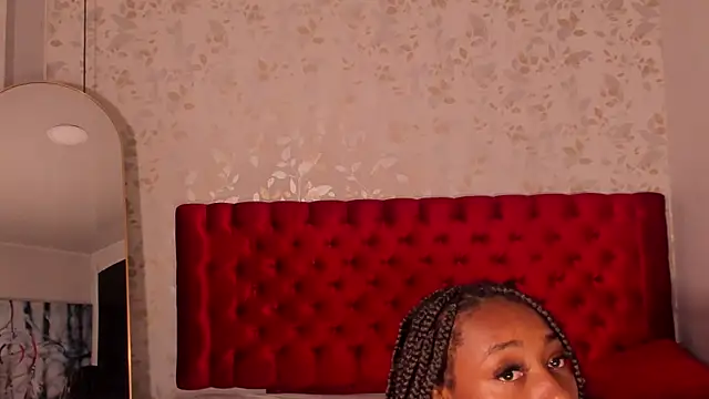 NathalyLeen live cam