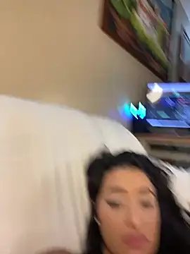 SaharQamar webcam