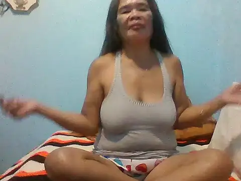 sexylizzy4u live cam on StripChat