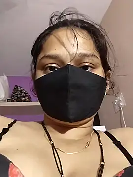 Priyanka_30 live webcam show