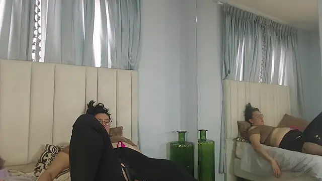 Sallydickinson live cam on StripChat