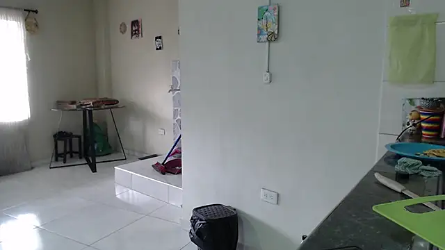 AlinaWoolf_ webcam