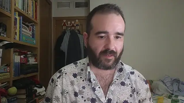 curiosillo83 live cam on StripChat