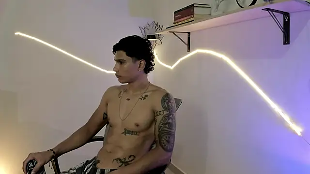srghost333 live cam on StripChat