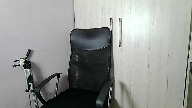 baby_boobs333 webcam