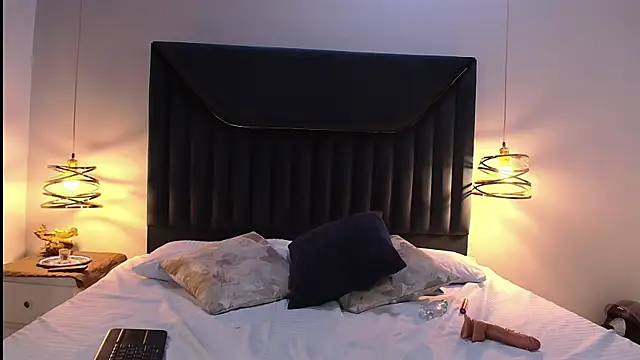 CamilaMoons webcam