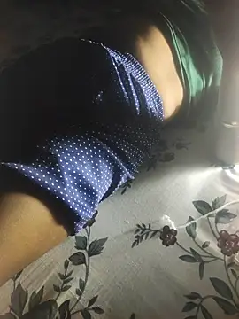 mona_hot_baby live cam on StripChat