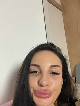SiaRyder live webcam show