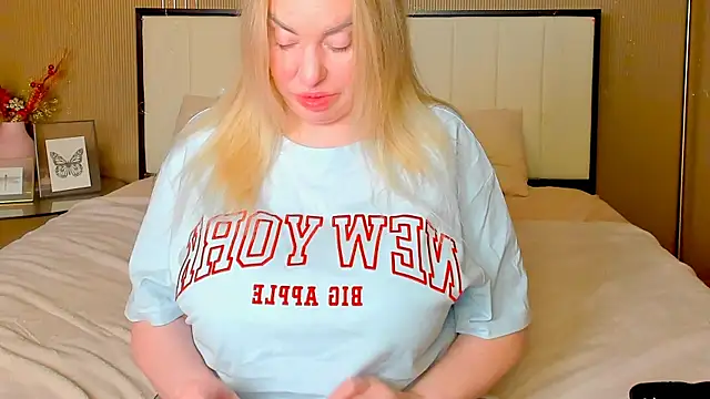 mailymilf live webcam show