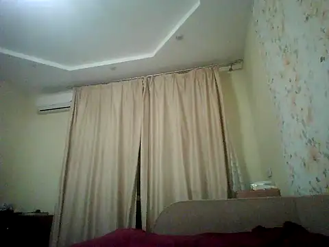 Lisanta live webcam show