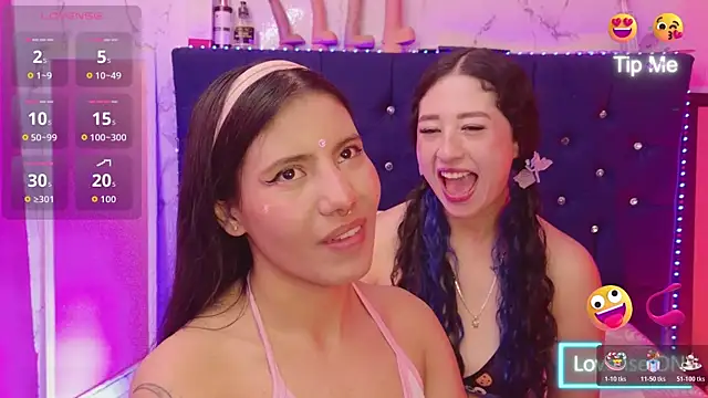 Dakotaa_Johnson live cam on StripChat
