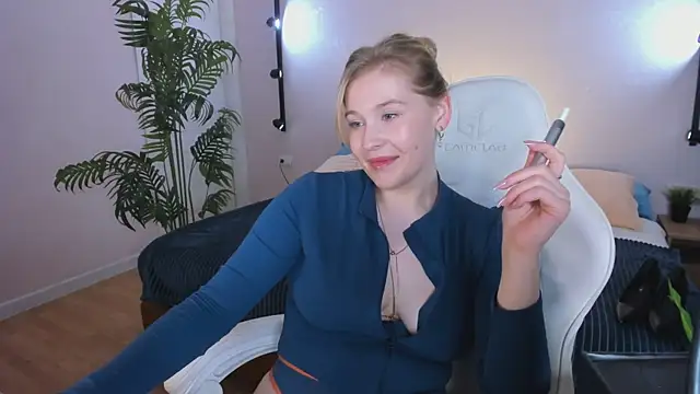Colleen_Blake live cam on StripChat