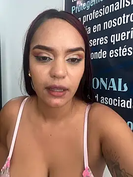 Sara-77 webcam