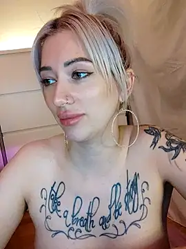 Gina-Lumara webcam