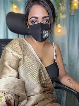 Naughty_Queen49 webcam