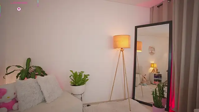 roxie_gates_ (F young) - ride dildo naked