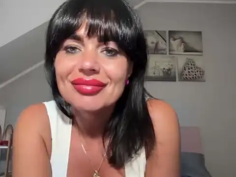 JennyFantasy live cam on StripChat