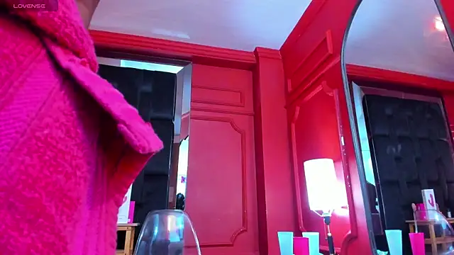 amber-hill live cam on StripChat