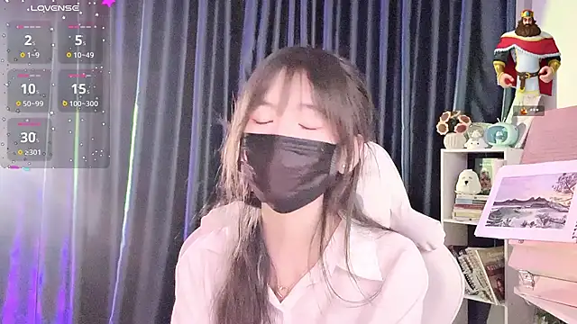 Your-Sunshinee live cam on StripChat