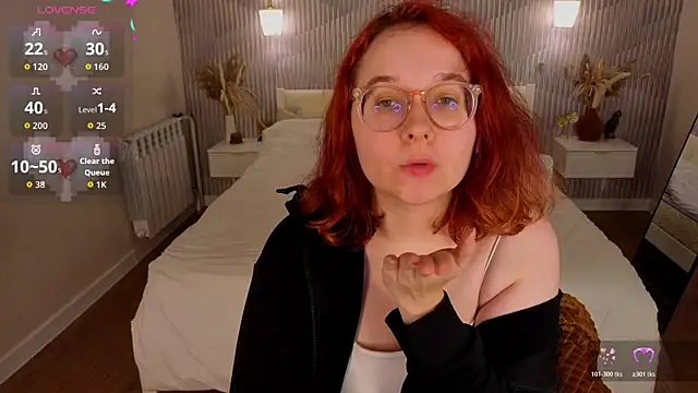 Aleks-casterrr live cam on StripChat