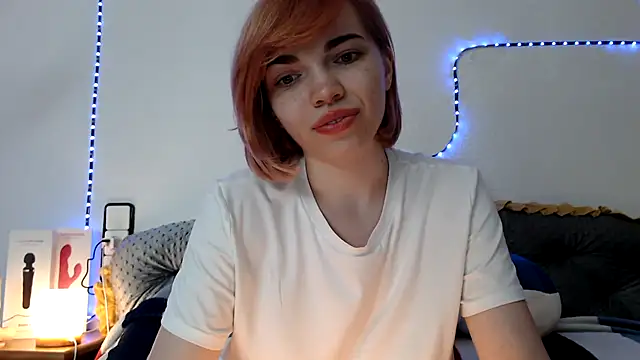 olivka-flower live cam on StripChat