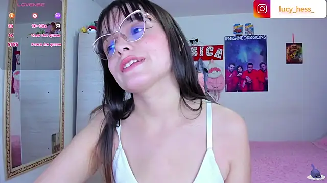 lucyy-hess (F young) - Shows asshole in doggystyle