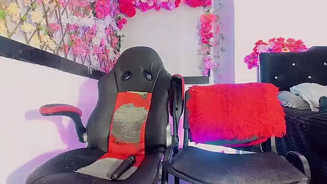 Thiara_veky_ webcam