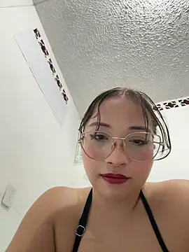 AliciaWhite_nt webcam