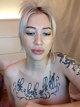Gina-Lumara webcam
