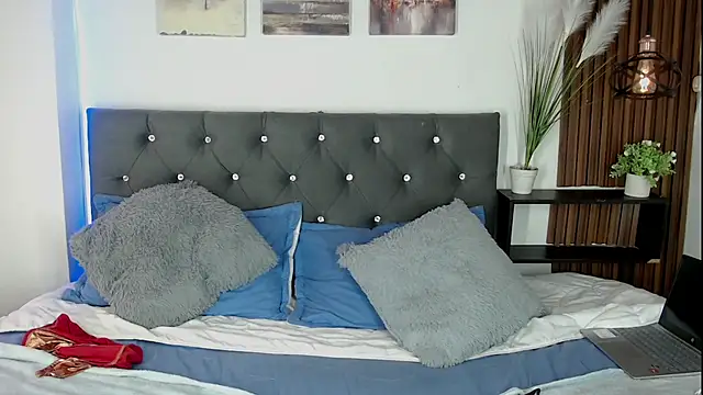 emma_cut3_ webcam